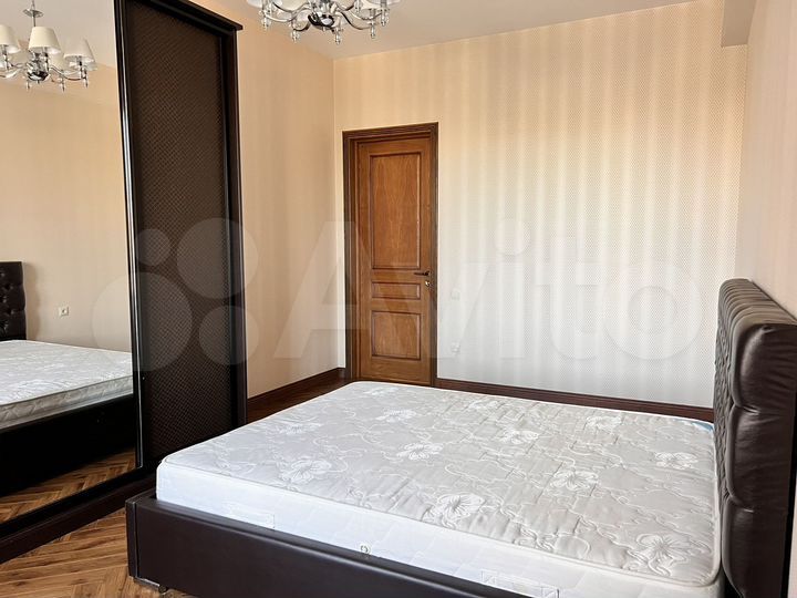 3-к. квартира, 125 м², 4/12 эт.