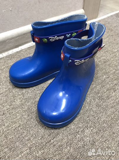 Резиновые сапоги