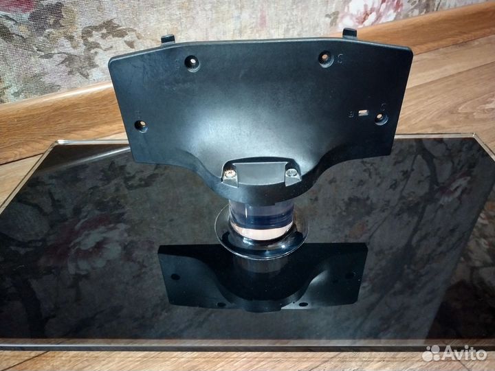 Новая подставка под телевизор диагональ 55(+)