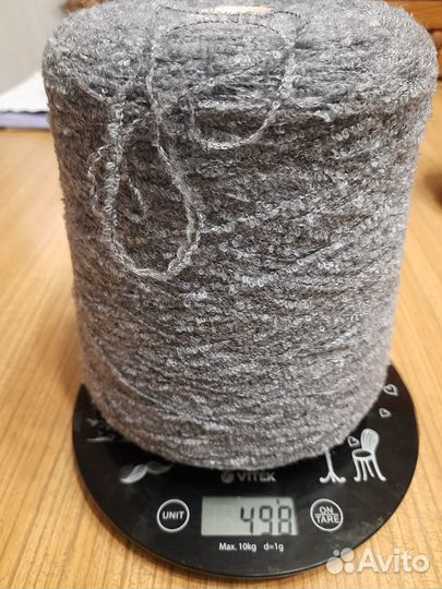 Пряжа на бобине, Италия, букле; меринос и п/а