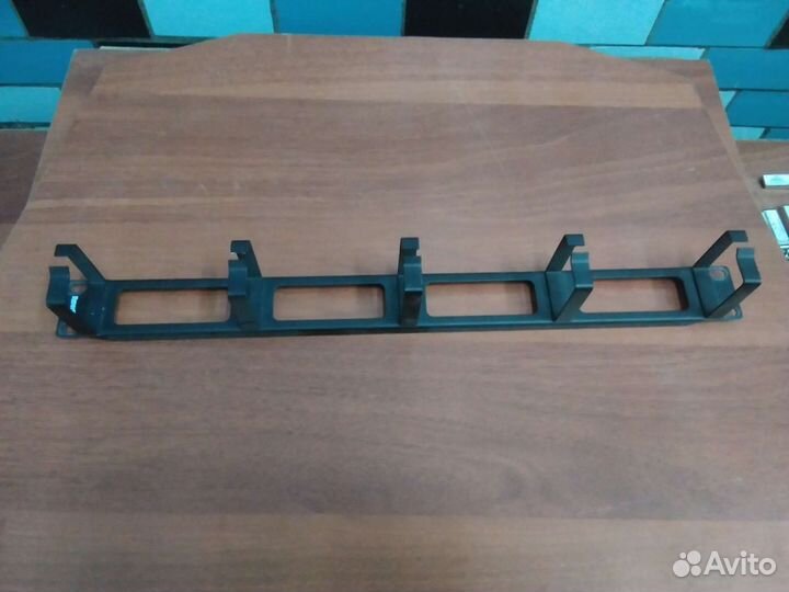 Кабельный органайзер Hyperline, металлический