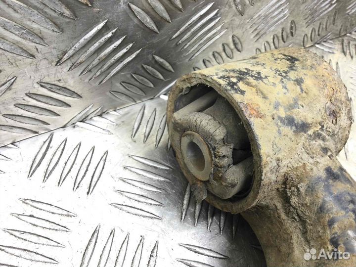 Рычаг задний правый Land Rover Discovery 276DT