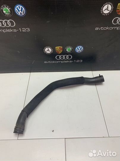 Патрубок системы охлаждения Mercedes-Benz A-200