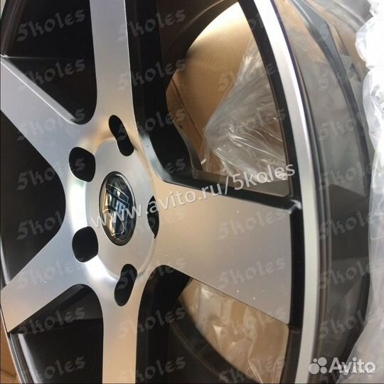 Диски DUB R22 Toyota Land Cruiser 200