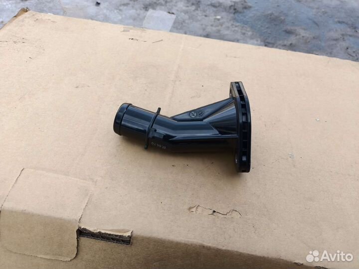 Корпус термостата Hyundai solaris 1 kia rio 3