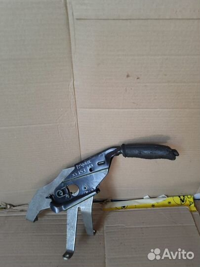 Рычаг стояночного тормоза BMW X5 E53 LCI