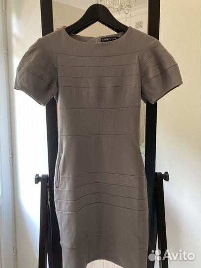 Платье charisma xs