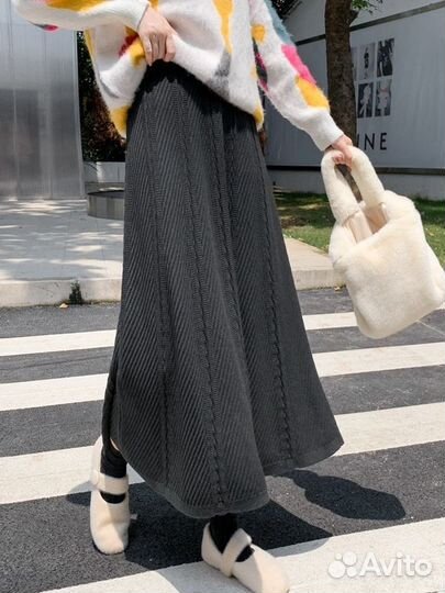 Юбка трикотажная миди