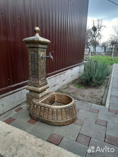 Садовая колонка для воды