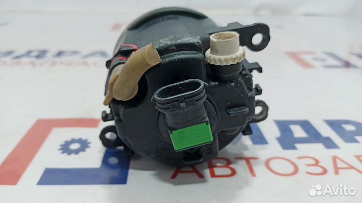 Фара противотуманная Citroen C4 6206E1. Дефект