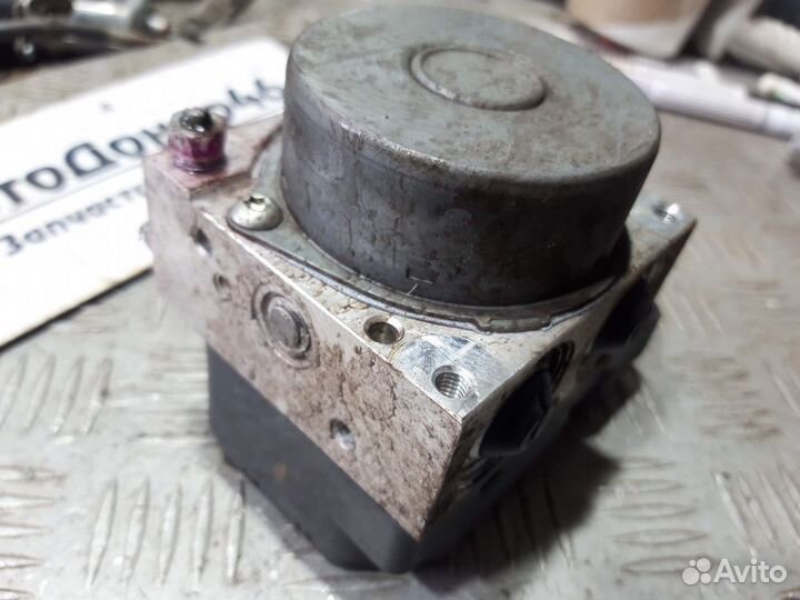 Блок ABS Toyota Corolla E150