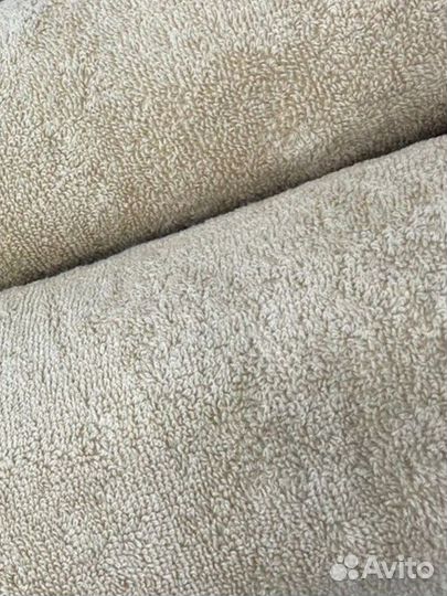 Полотенца для отелей цветные махровые