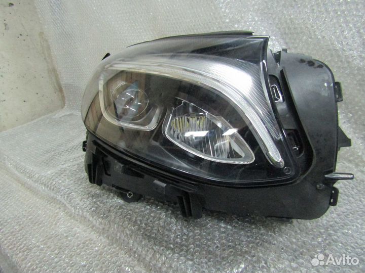 Фара правая Mercedes-Benz GLC