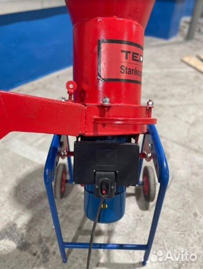 Садовый измельчитель Сенорезка Траворезка ит-250