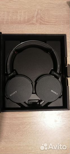 Проводные наушники