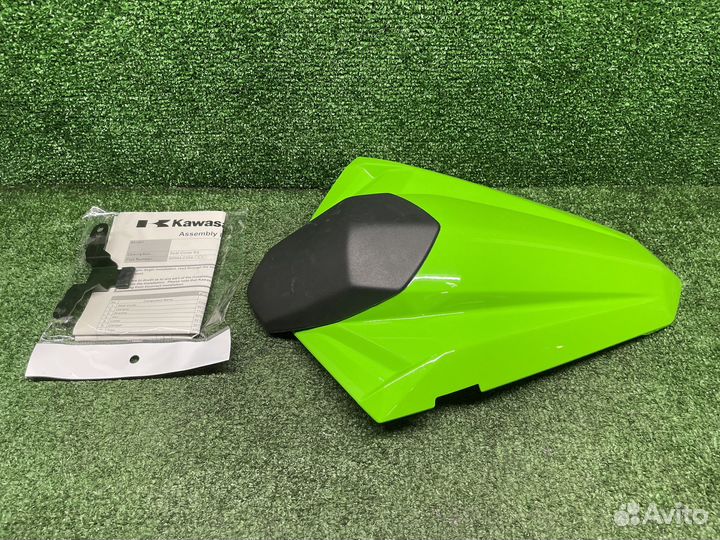 Заглушка сиденья Kawasaki Ninja 250 300