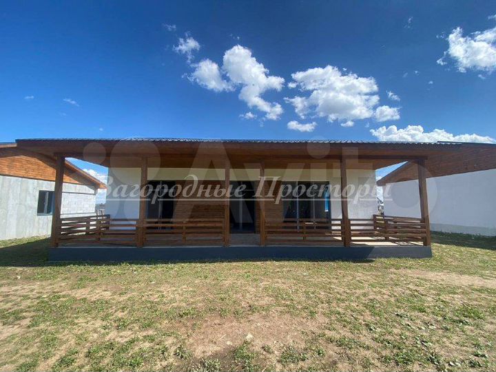 Коттедж 161 м² на участке 7 сот.