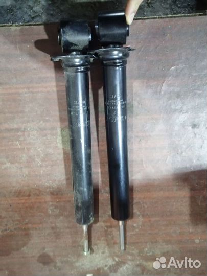 Задние стойки audi 80