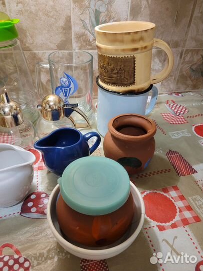 Набор посуды кружки графины вазы