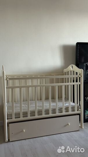 Детская кроватка