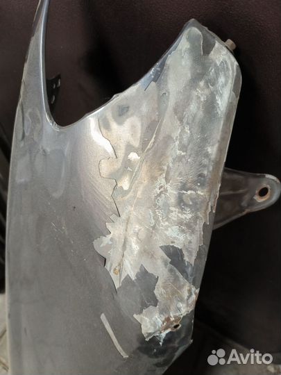 Крыло переднее правое битое outlander 2005