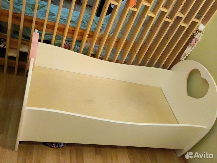 Детская кровать из экологичных материалов