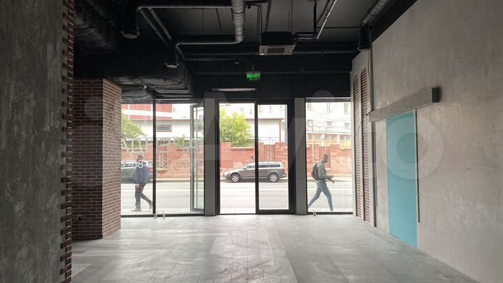 Торговое помещение в апарт-отеле 