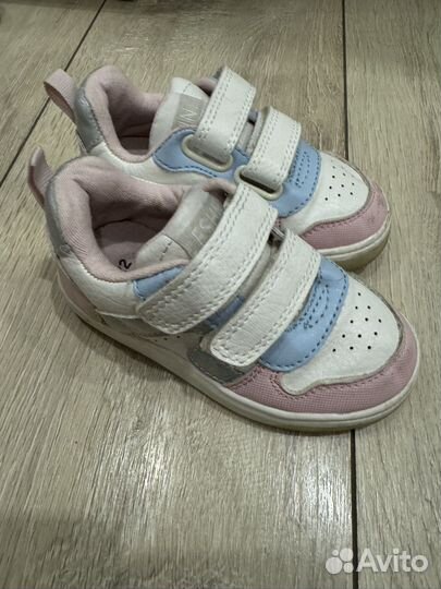 Кроссовки для девочки размер 22