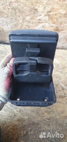 Подстаканник Volkswagen Golf V 2003-2009