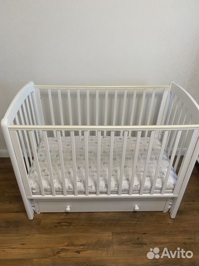 Кроватка детская Гандылян белая 120/60