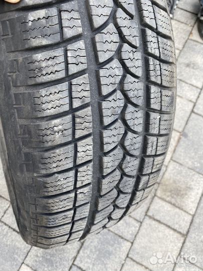 Tigar Winter 1 215/55 R17