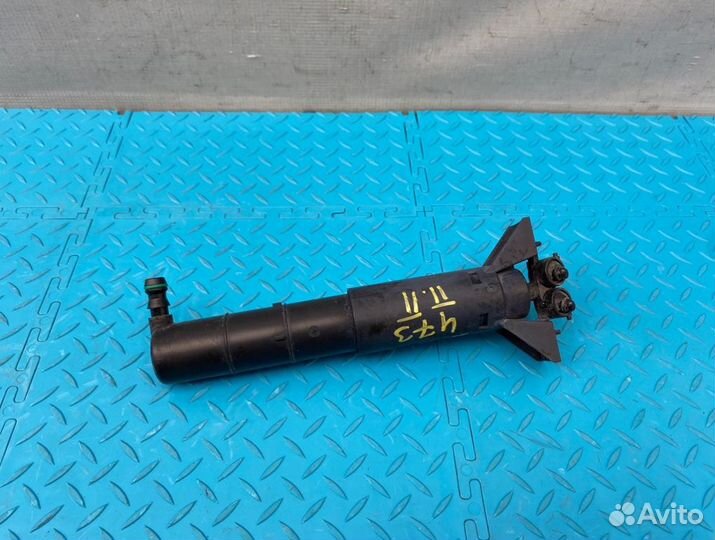 Форсунка омывателя фары правая Porsche Cayenne 958