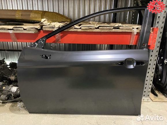 Дверь передняя левая новая Toyota Camry 70