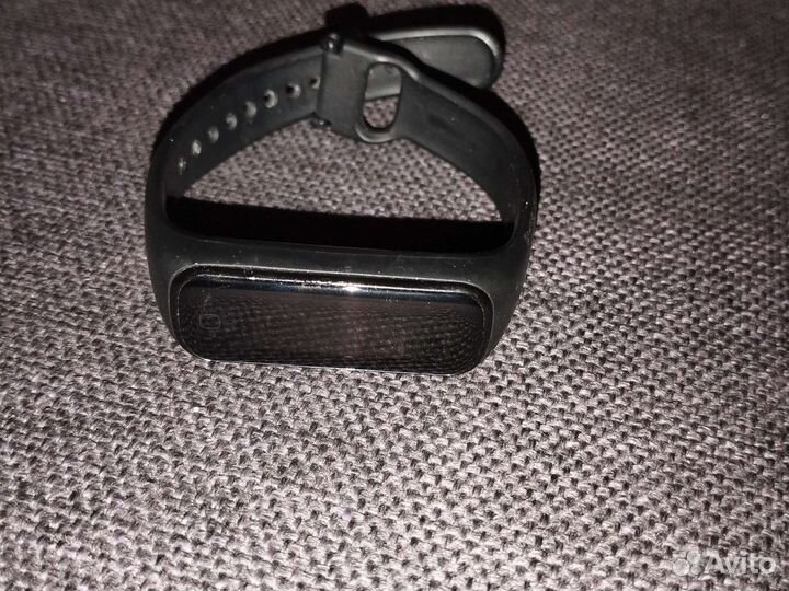 Часы Galaxy Fit2
