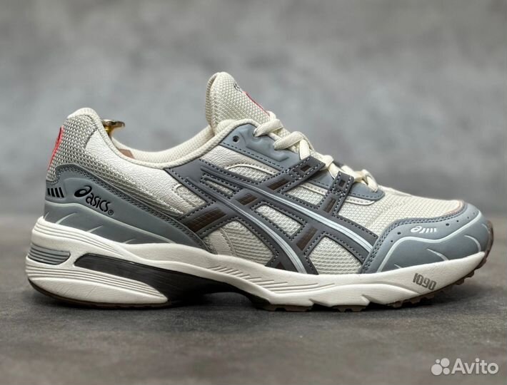 Современные кроссовки Asics Gel 1090