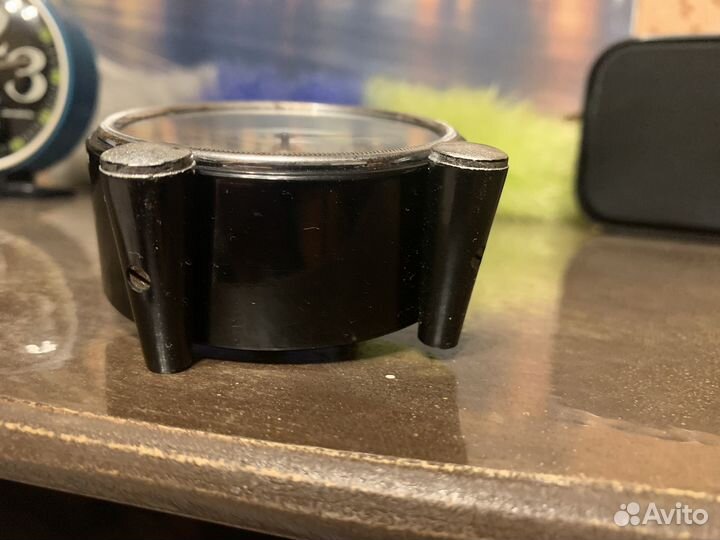 Часы будильник thiel