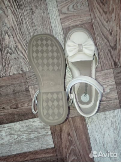 Туфли для девочки