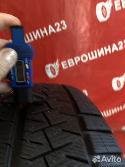 Pirelli Ice Asimmetrico Plus 225/50 R17 94Q