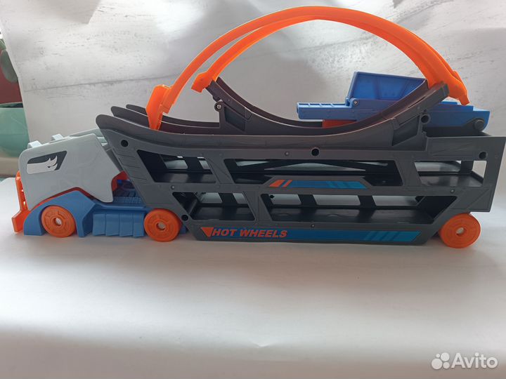 Грузовик автотрек хотвилз