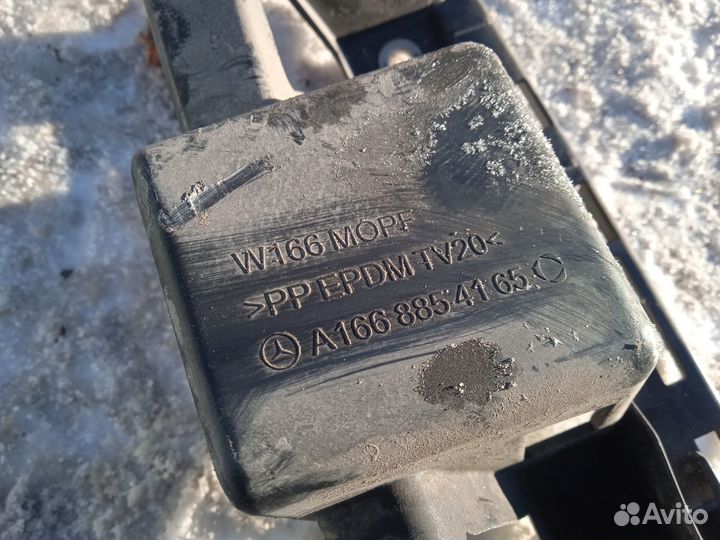 Кронштейн заднего бампера mercedes 166