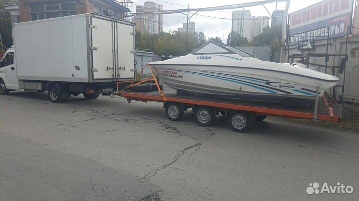 Катер Yamaha 18