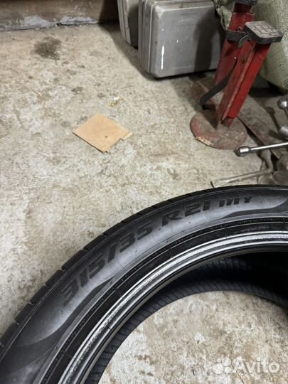 Pirelli P Zero 315/35 R21