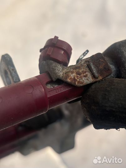 Топливная рейка Рампа Mazda 3 BK Z6 1.6