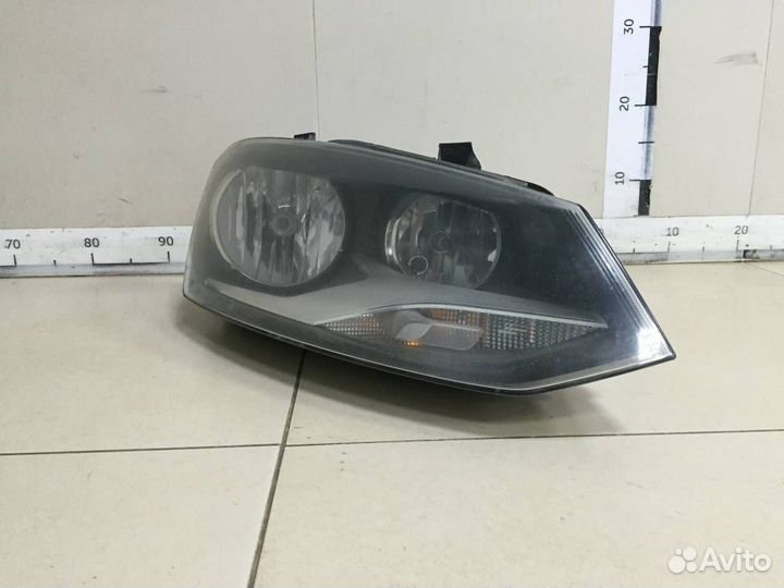 Б/У Фара правая 6R1941008F VAG