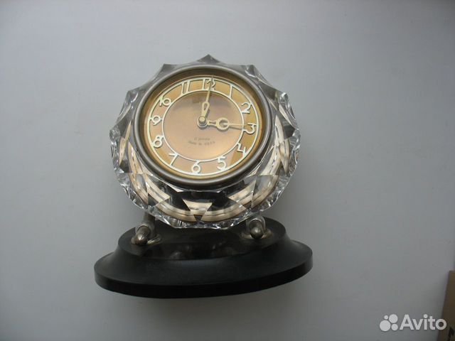 Механические настольные часы маяк.СССР