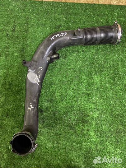 Патрубок воздушного фильтра Volvo S40 V50 C30