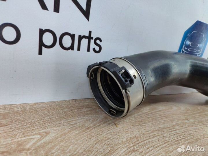 Патрубок интеркулера Bmw 3 F30 N47D20 2013