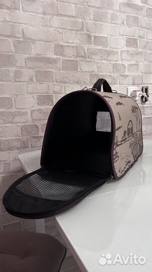 Переноска для кошек и собак