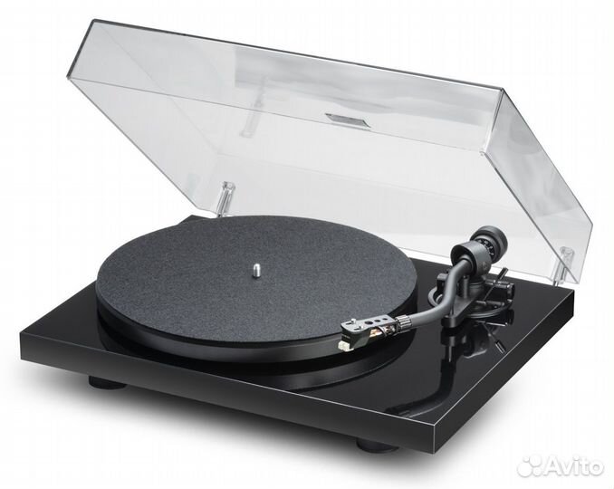 Проигрыватель винила Pro-Ject Debut S Phono