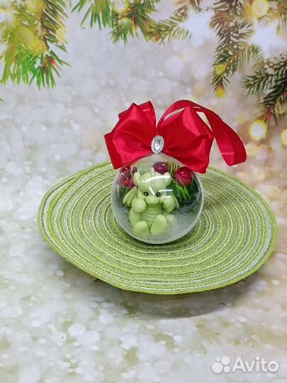 Новогодний шар на ёлку, символ 2024